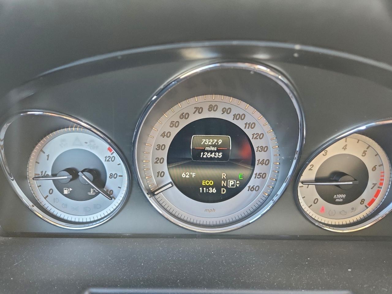 Mercedes-Benz GLK 350 4matic Image 14