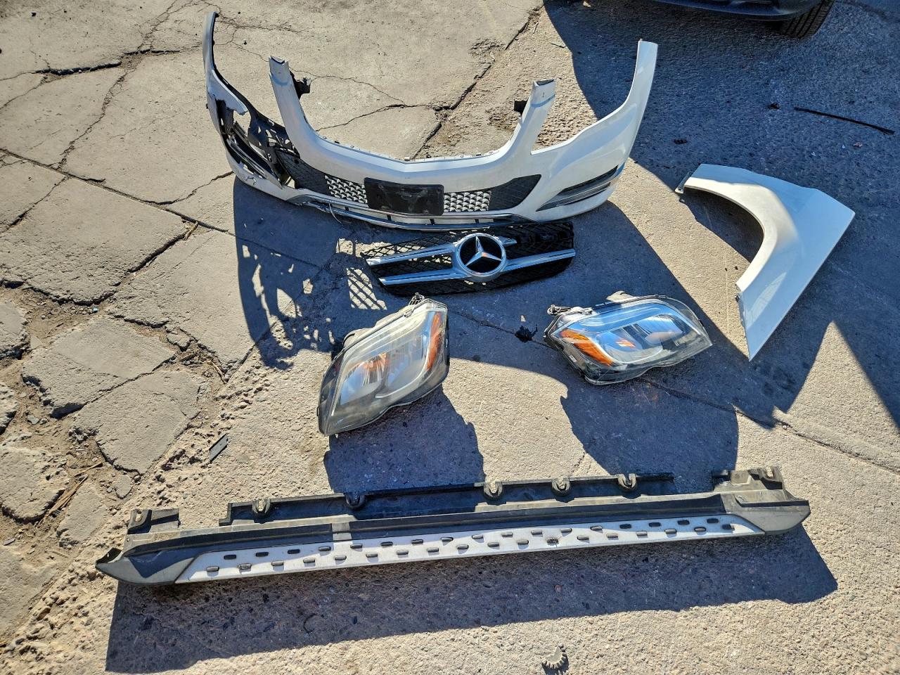 Mercedes-Benz GLK 350 4matic Image 10