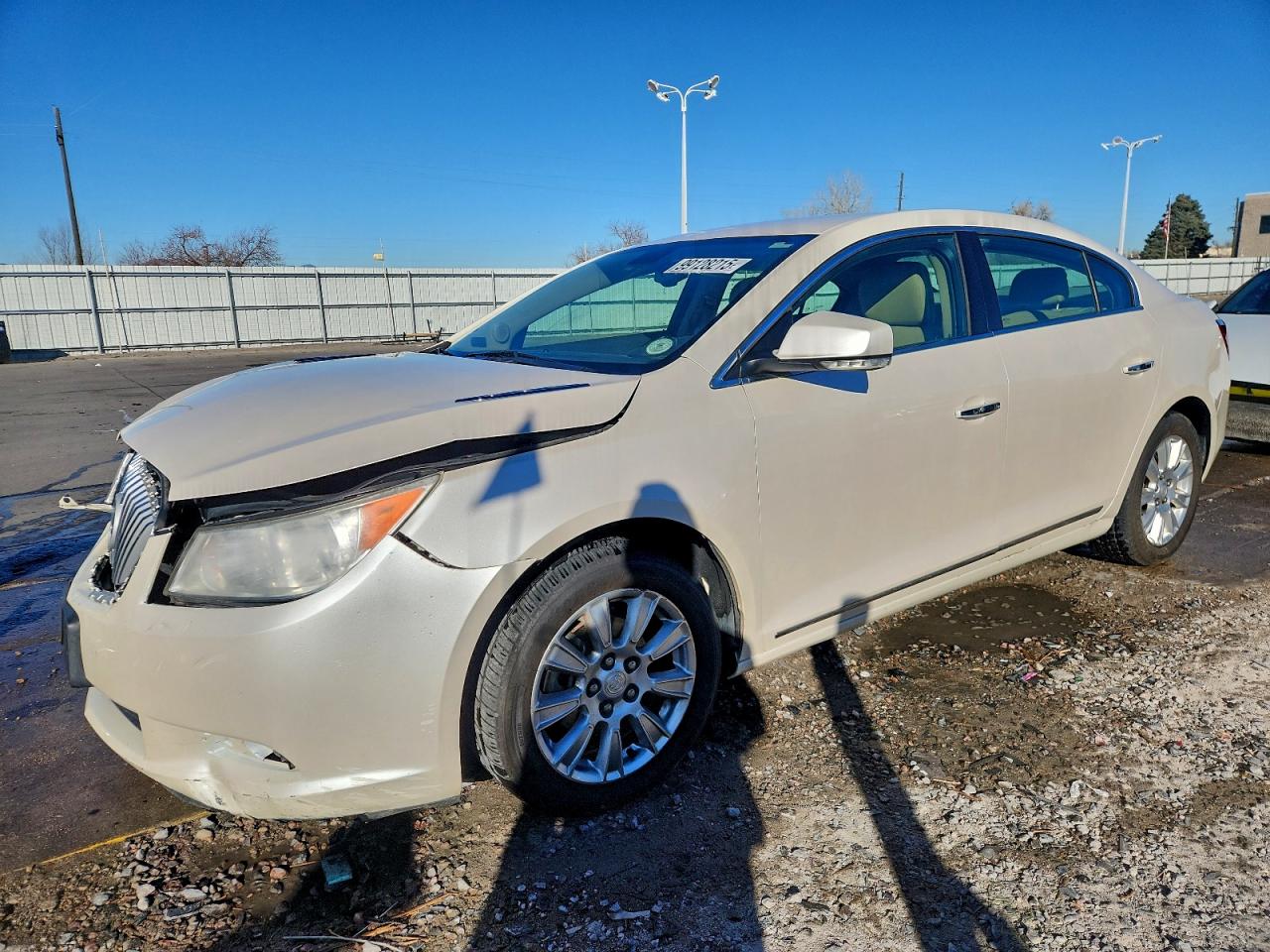 Buick LaCrosse Image 1