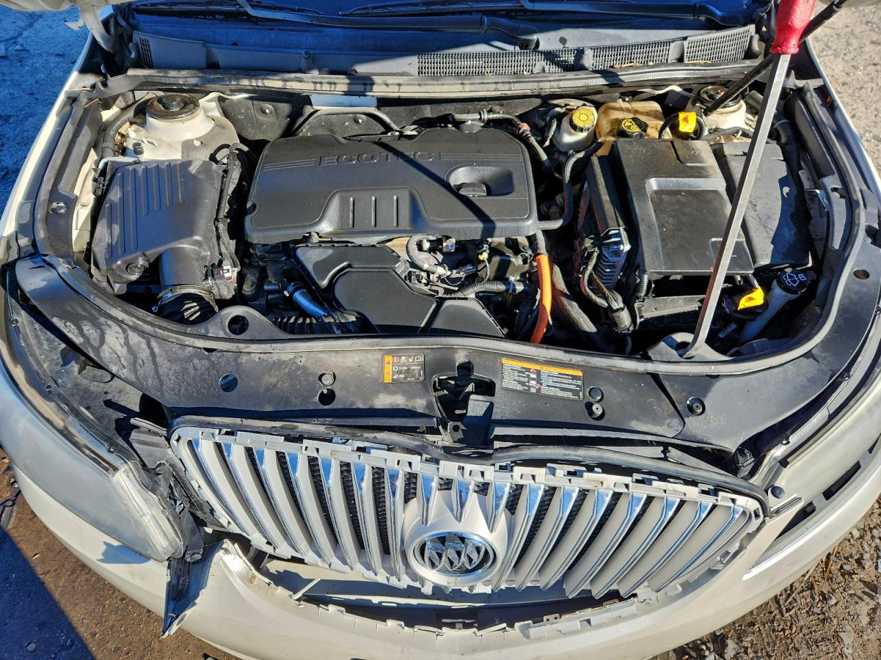 Buick LaCrosse Image 11