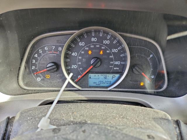 Toyota RAV4 Le Image 4