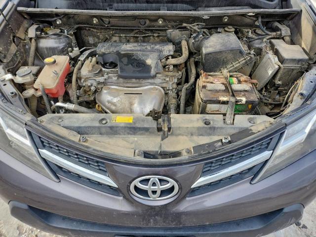 Toyota RAV4 Le Image 11