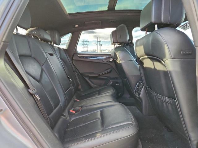 Porsche Macan S Image 13