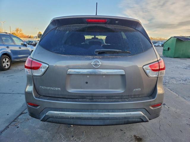 Nissan Pathfinder S Image 8