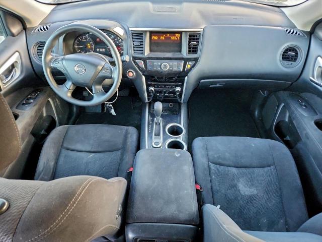 Nissan Pathfinder S Image 4