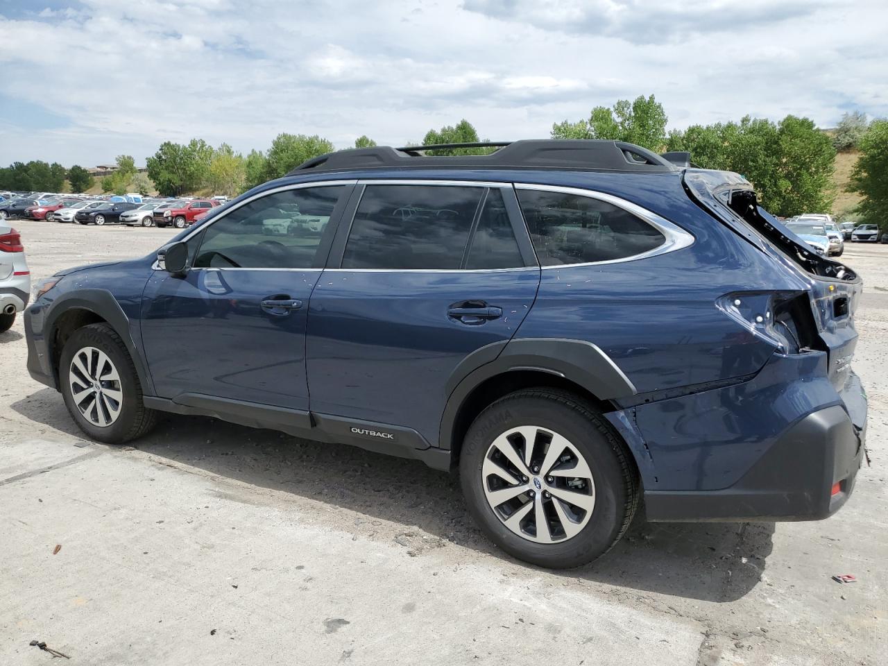 Subaru Outback Premium Image 2