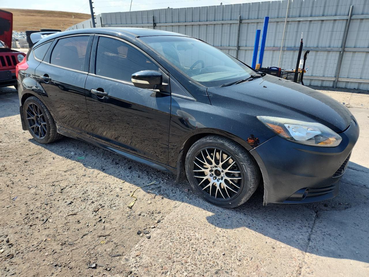 Ford Focus St Image 12