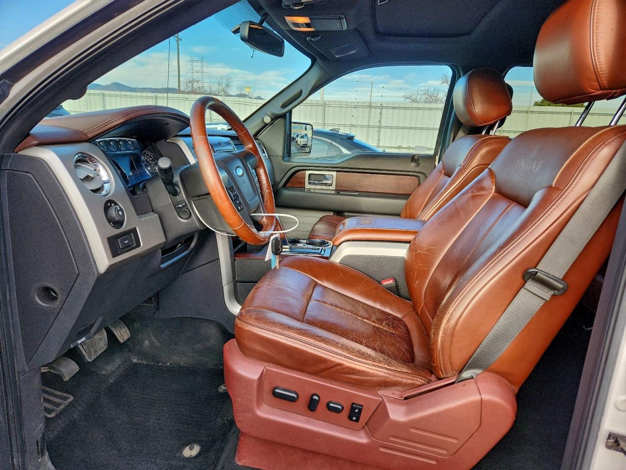 Ford F-150 Supercrew Image 12