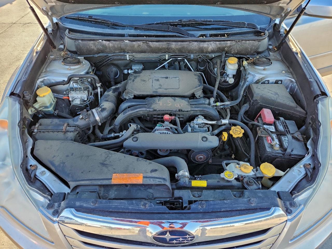 Subaru Outback 2.5i Limited Image 8