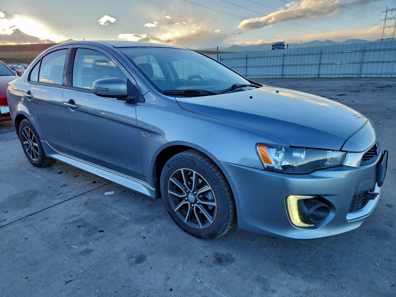 Mitsubishi Lancer Es Image 2