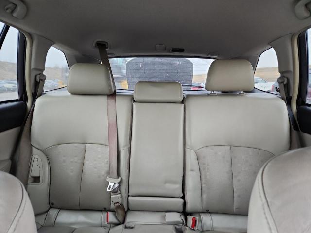 Subaru Outback 2.5i Limited Image 9