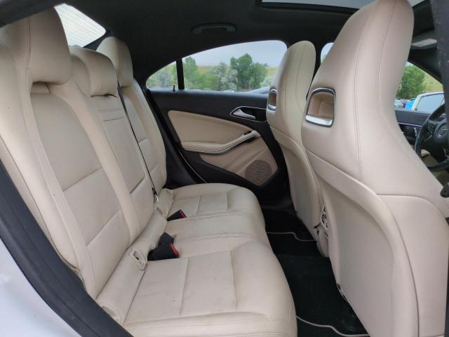 Mercedes-Benz Cla-class 250 4matic Image 6