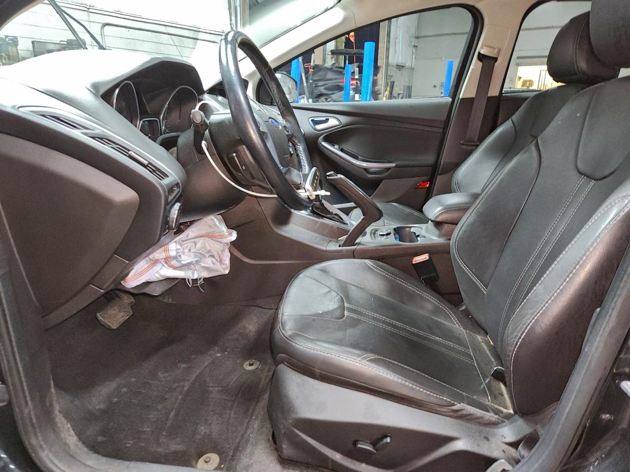 Ford Focus Titanium Image 2