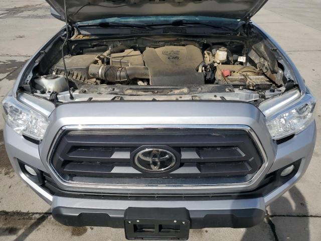 Toyota Tacoma Double Cab Image 8