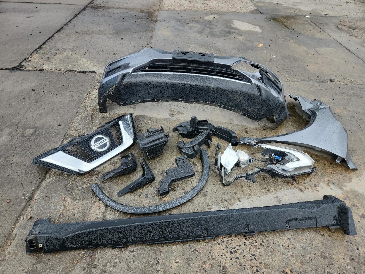 Nissan Rogue S Image 10