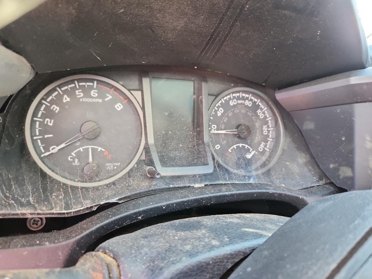 Toyota Tacoma Double Cab Image 2