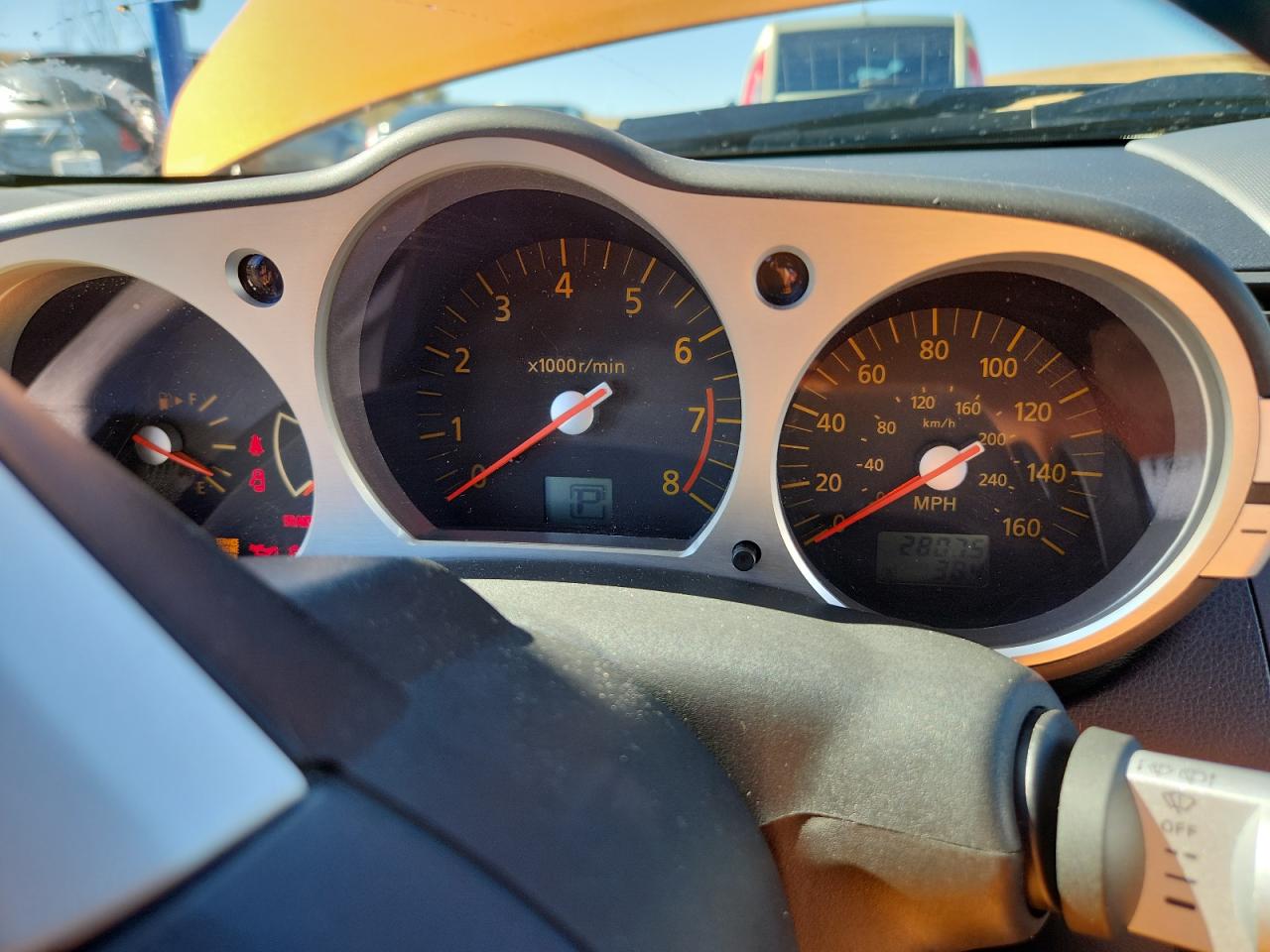 Nissan 350Z Coupe Image 8