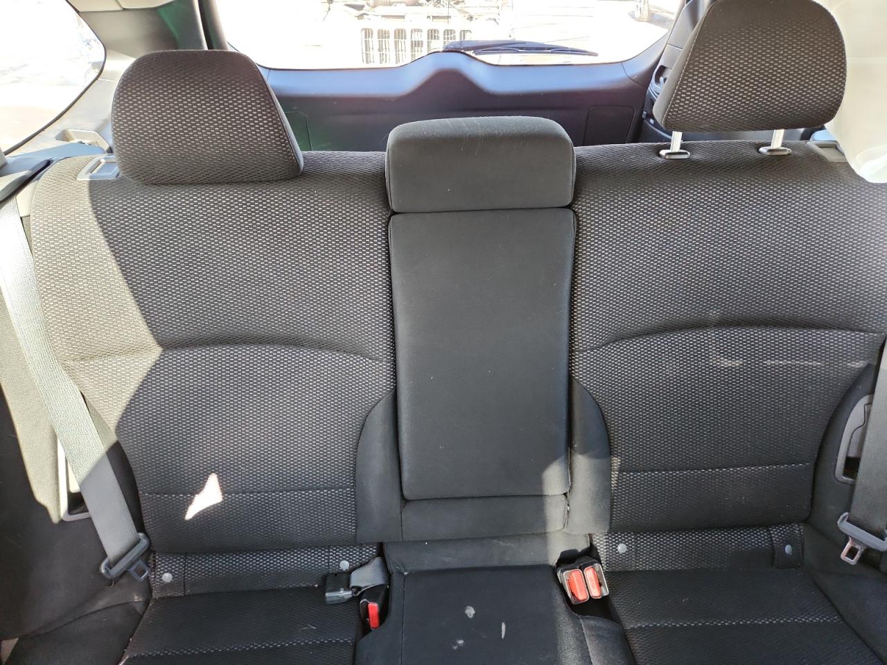 Subaru Outback 2.5i Premium Image 8