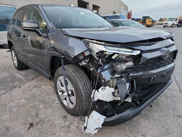 Toyota RAV4 Le Image 4