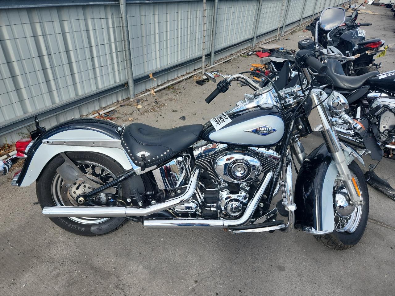 Harley-Davidson Fl Heritage Softail Classic Image 1