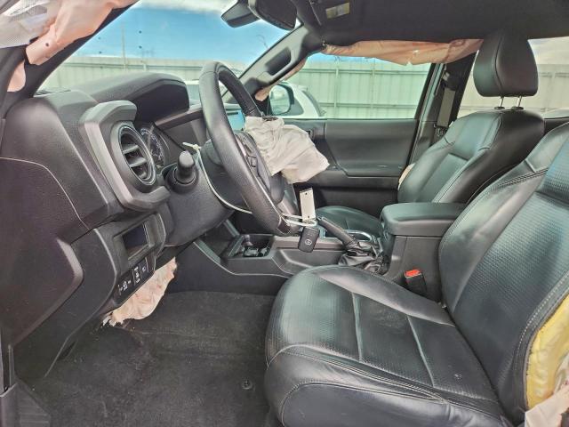 Toyota Tacoma Double Cab Image 10