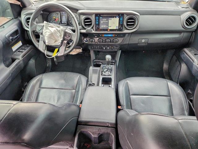 Toyota Tacoma Double Cab Image 12
