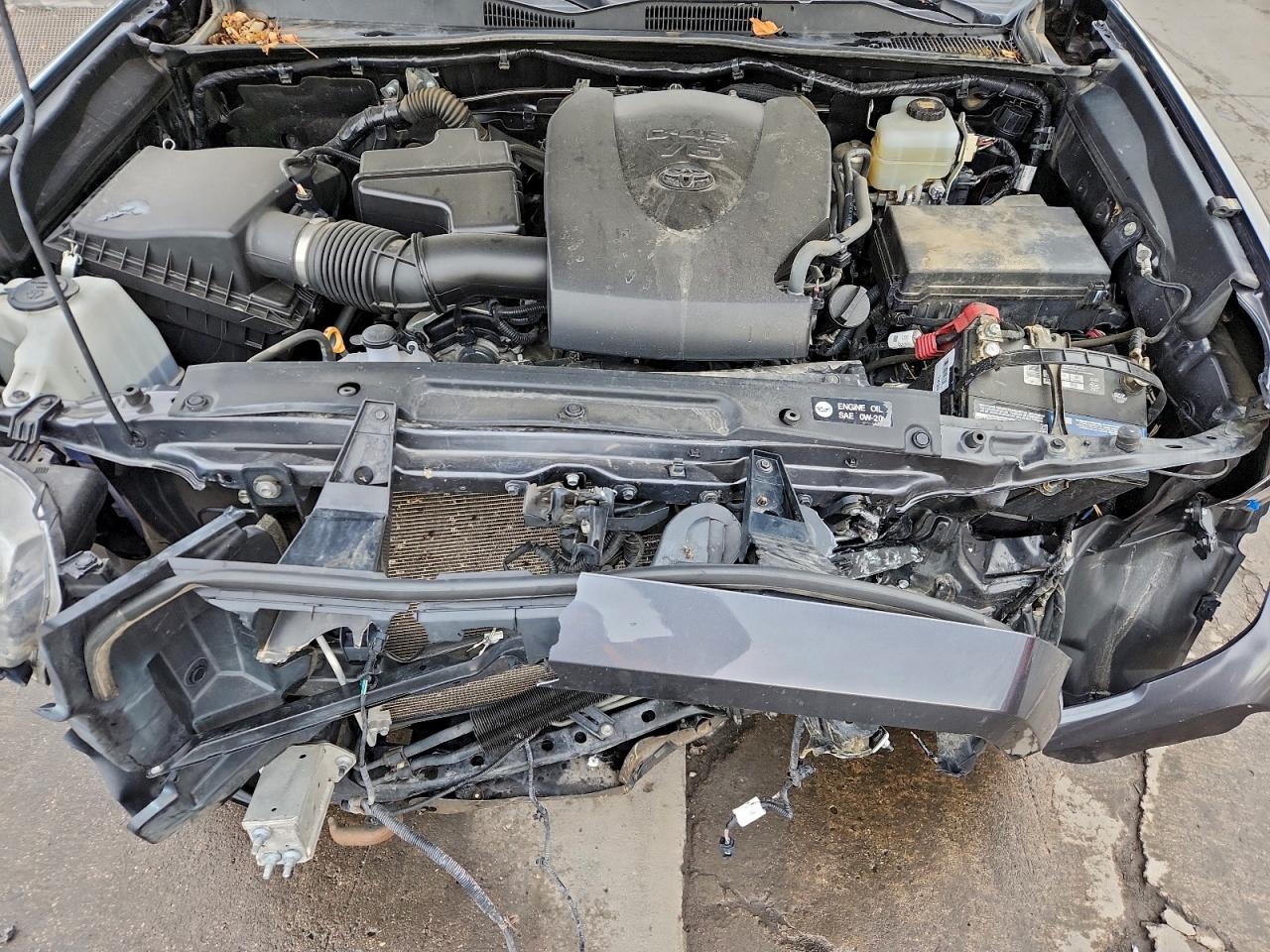 Toyota Tacoma Double Cab Image 14