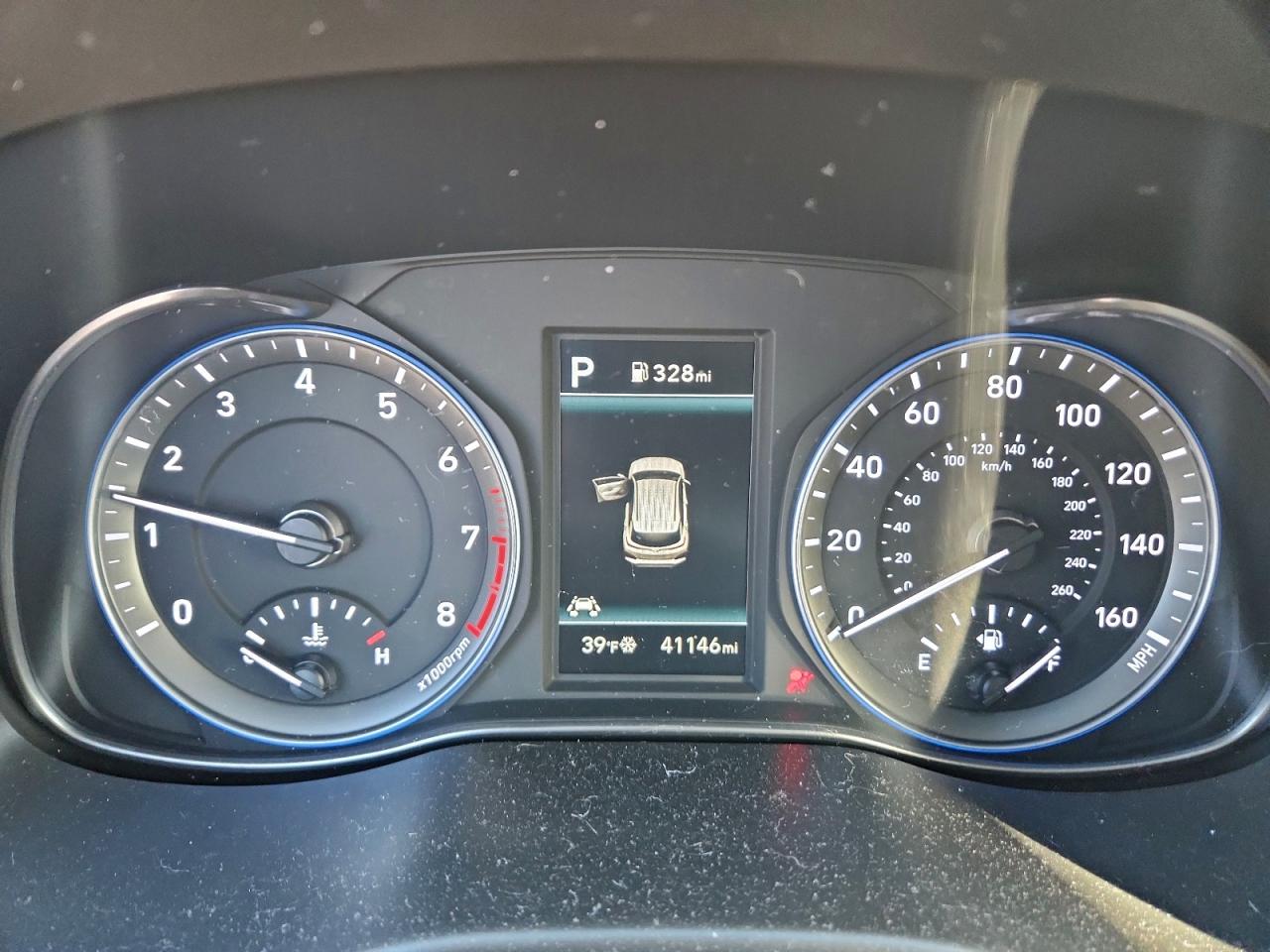 Hyundai KONA Limited Image 8