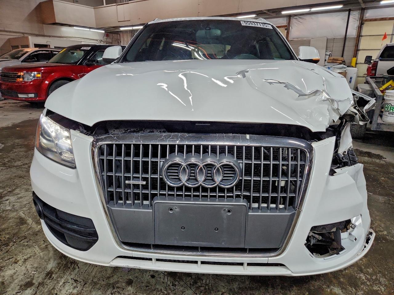 Audi Q5 Premium Plus Image 10