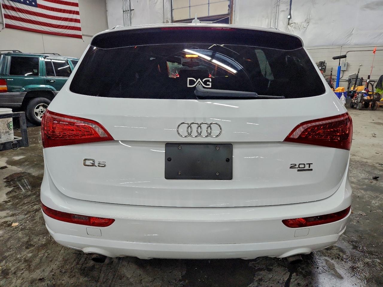 Audi Q5 Premium Plus Image 2