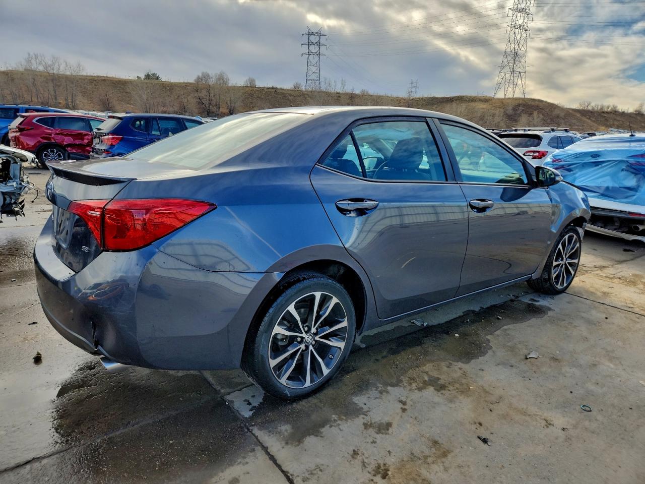 Toyota Corolla L Image 2