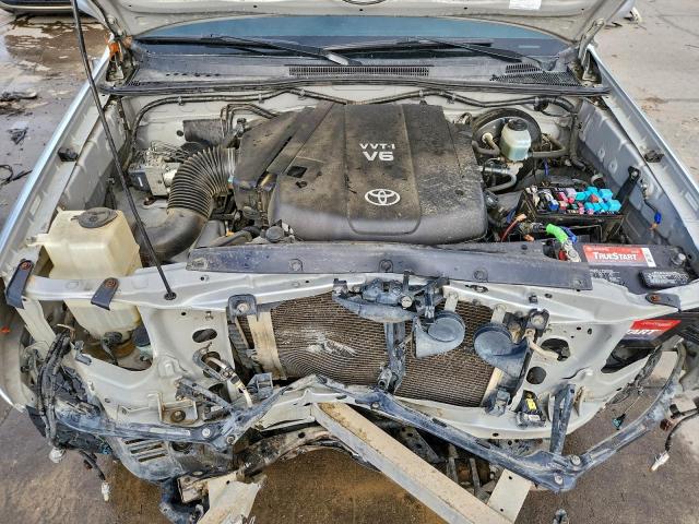 Toyota Tacoma Access Cab Image 2