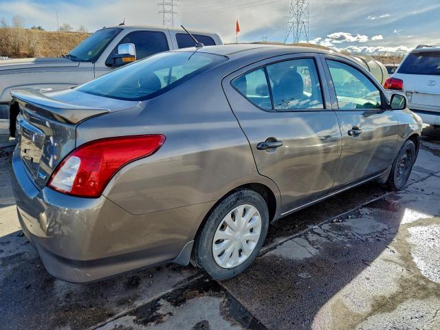 Nissan Versa S Image 10
