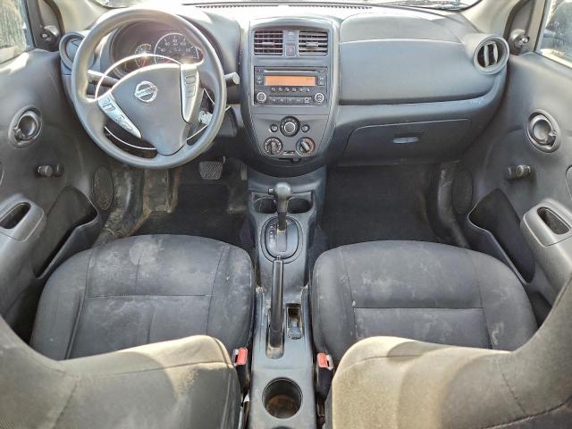 Nissan Versa S Image 9