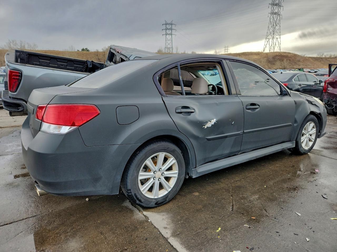 Subaru Legacy 2.5i Image 7