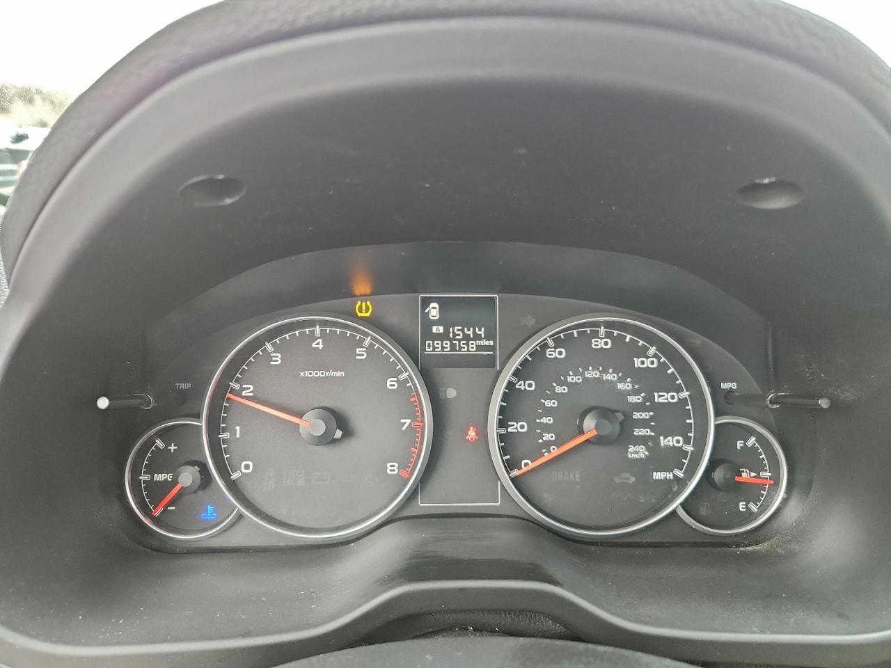 Subaru Legacy 2.5i Image 10