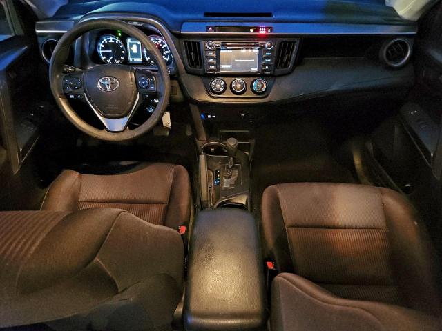 Toyota RAV4 Le Image 11