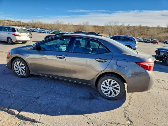 Toyota Corolla L Image 12