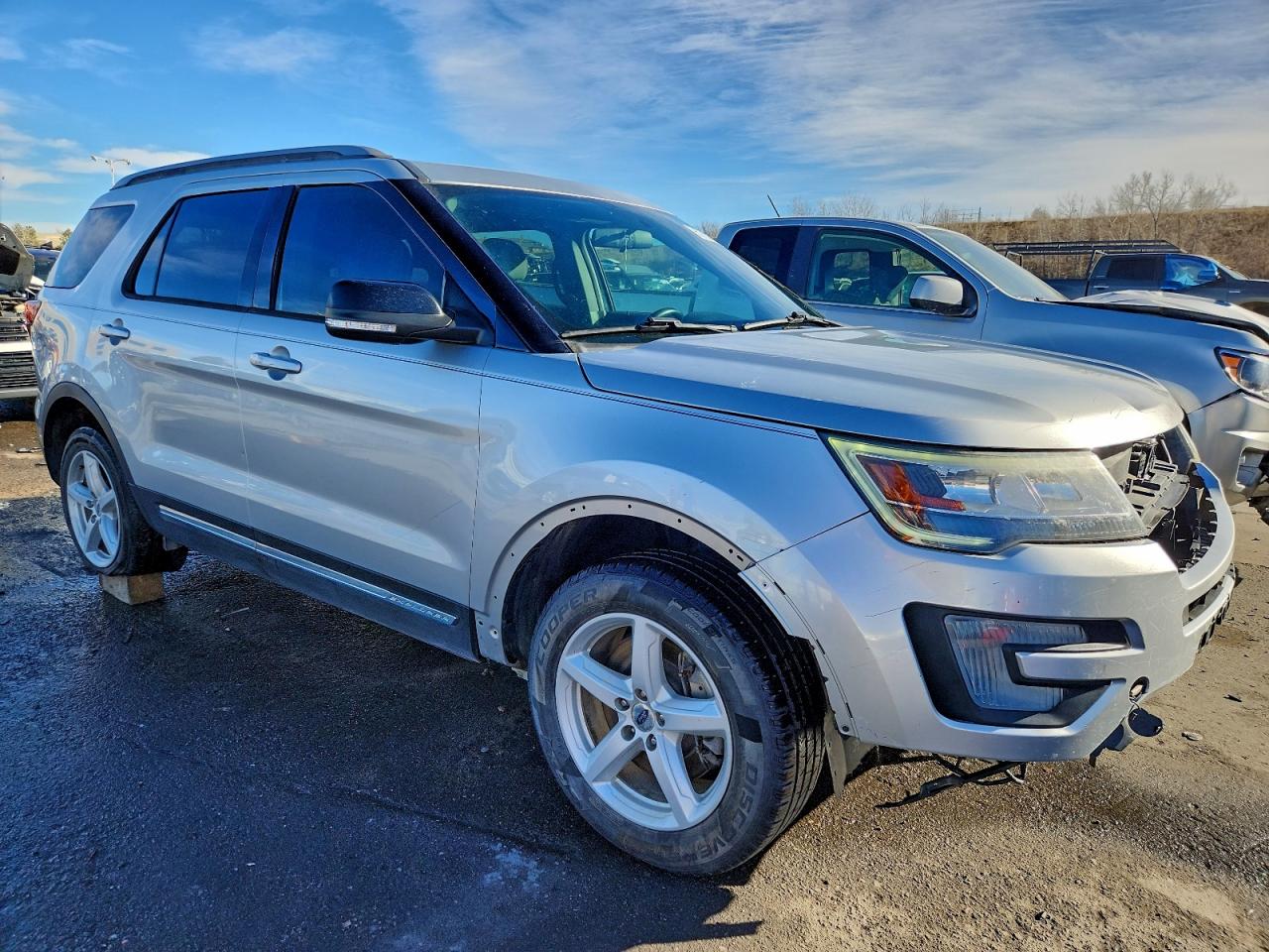 Ford Explorer Xlt Image 7
