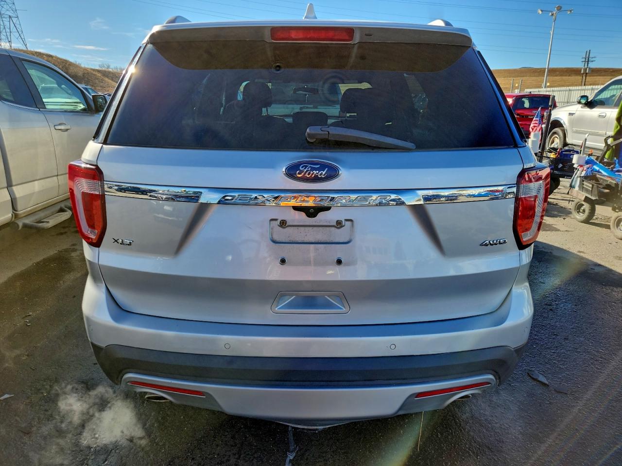 Ford Explorer Xlt Image 8