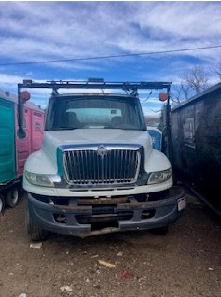 International 8000 8500 8500 Image 1