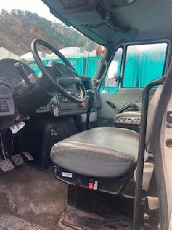 International 8000 8500 8500 Image 6