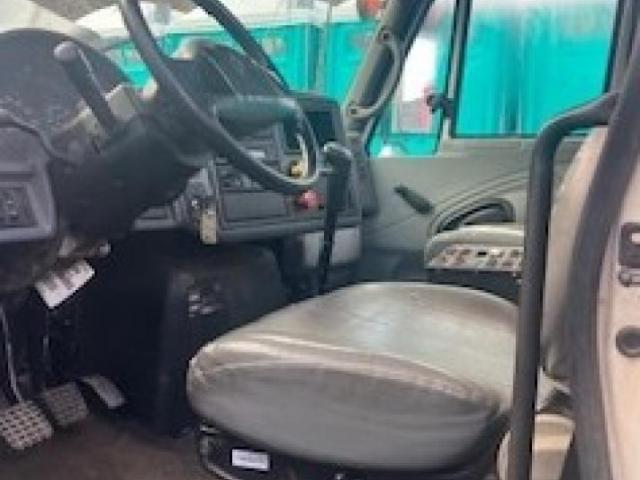 International 8000 8500 8500 Image 6