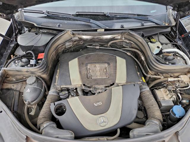 Mercedes-Benz GLK 350 4matic Image 9