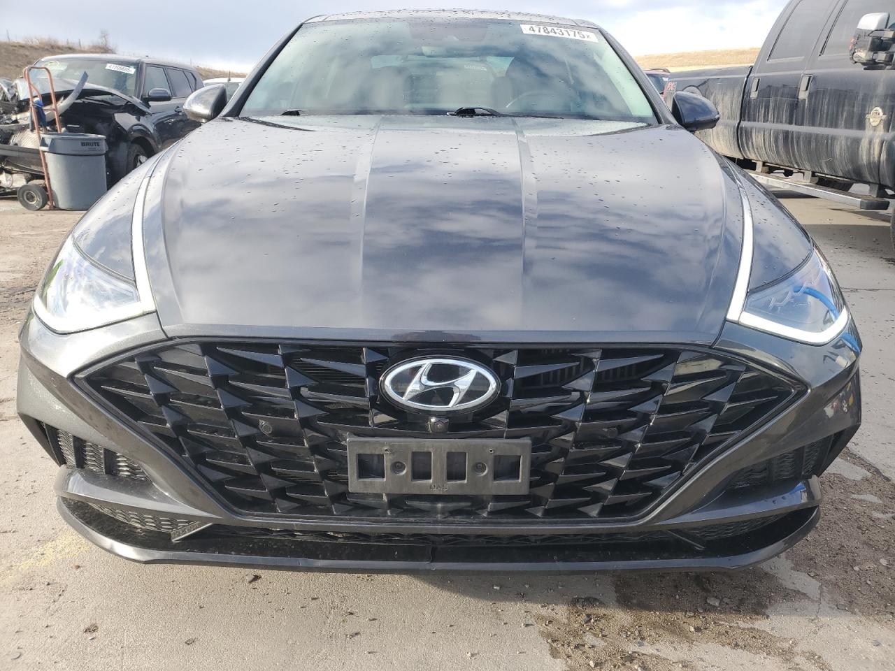 Hyundai SONATA Limited Image 3