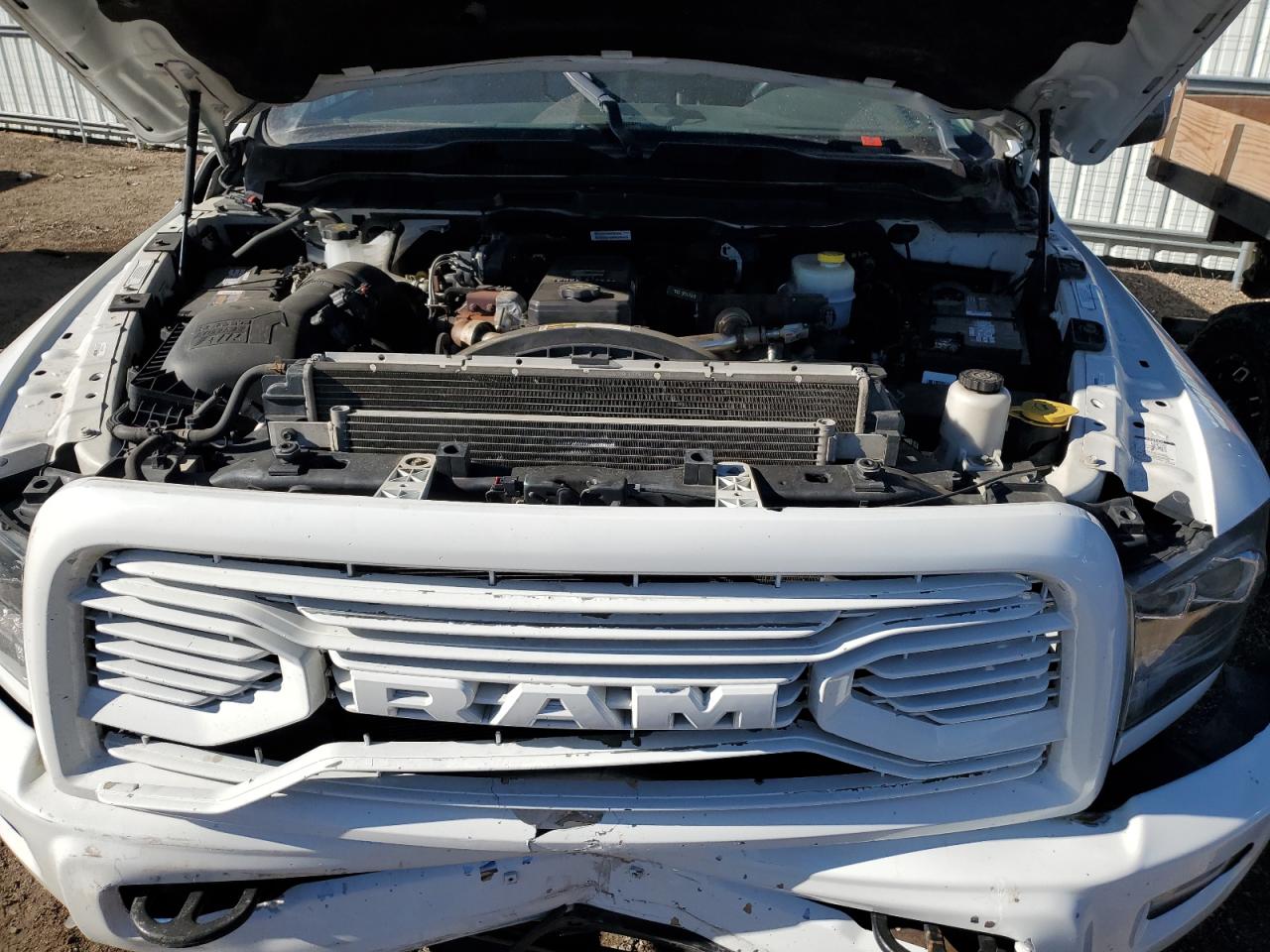 Ram 3500 Laramie Image 9