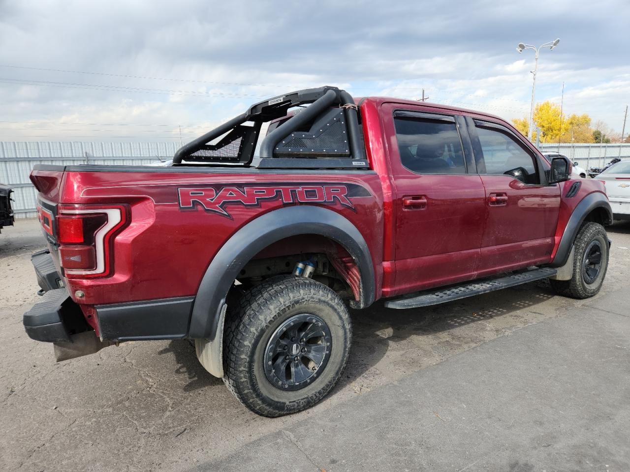 Ford F-150 Raptor Image 2