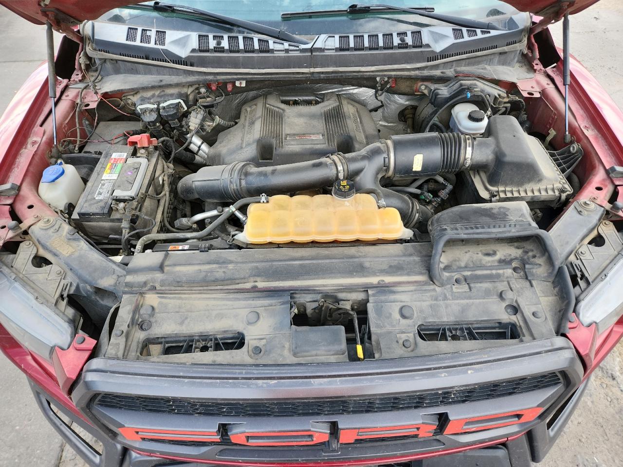 Ford F-150 Raptor Image 9