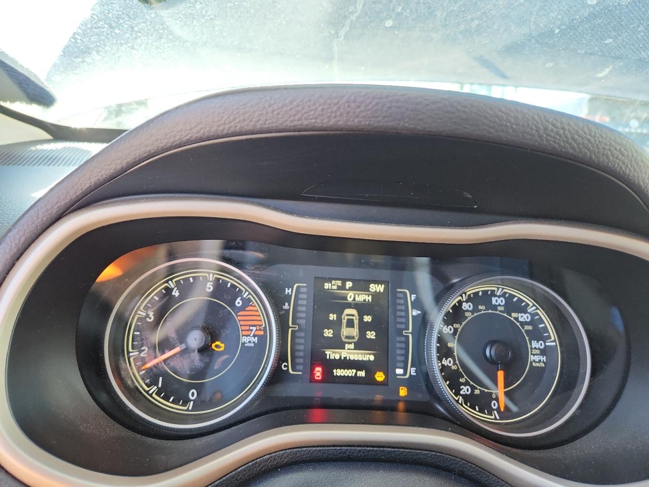 Jeep Grand Cherokee Latitude Image 3