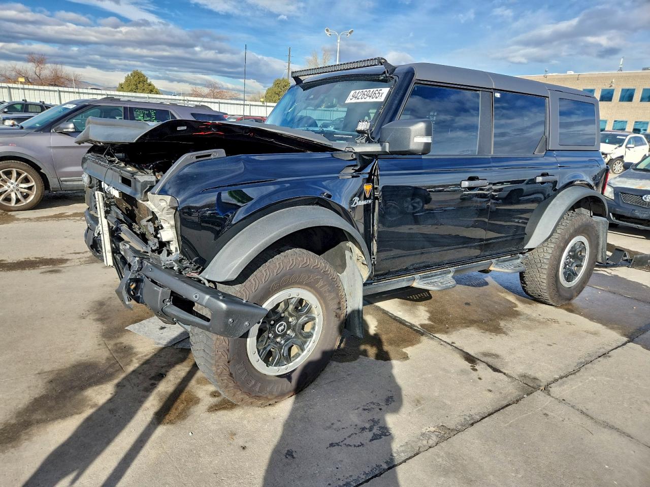 Ford Bronco Base Image 1